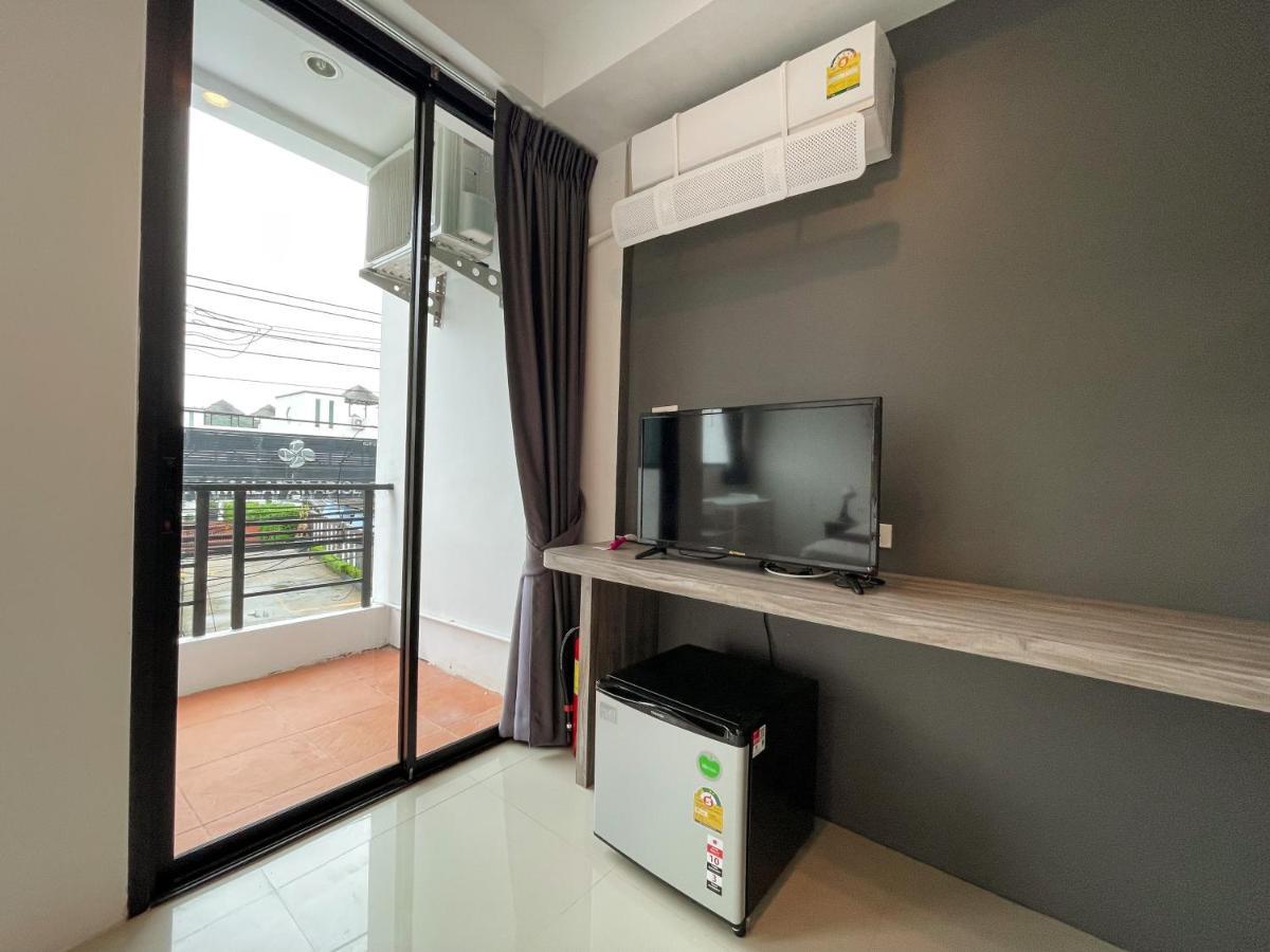 Kefir Phuket Hotell Kamala Beach Exteriör bild