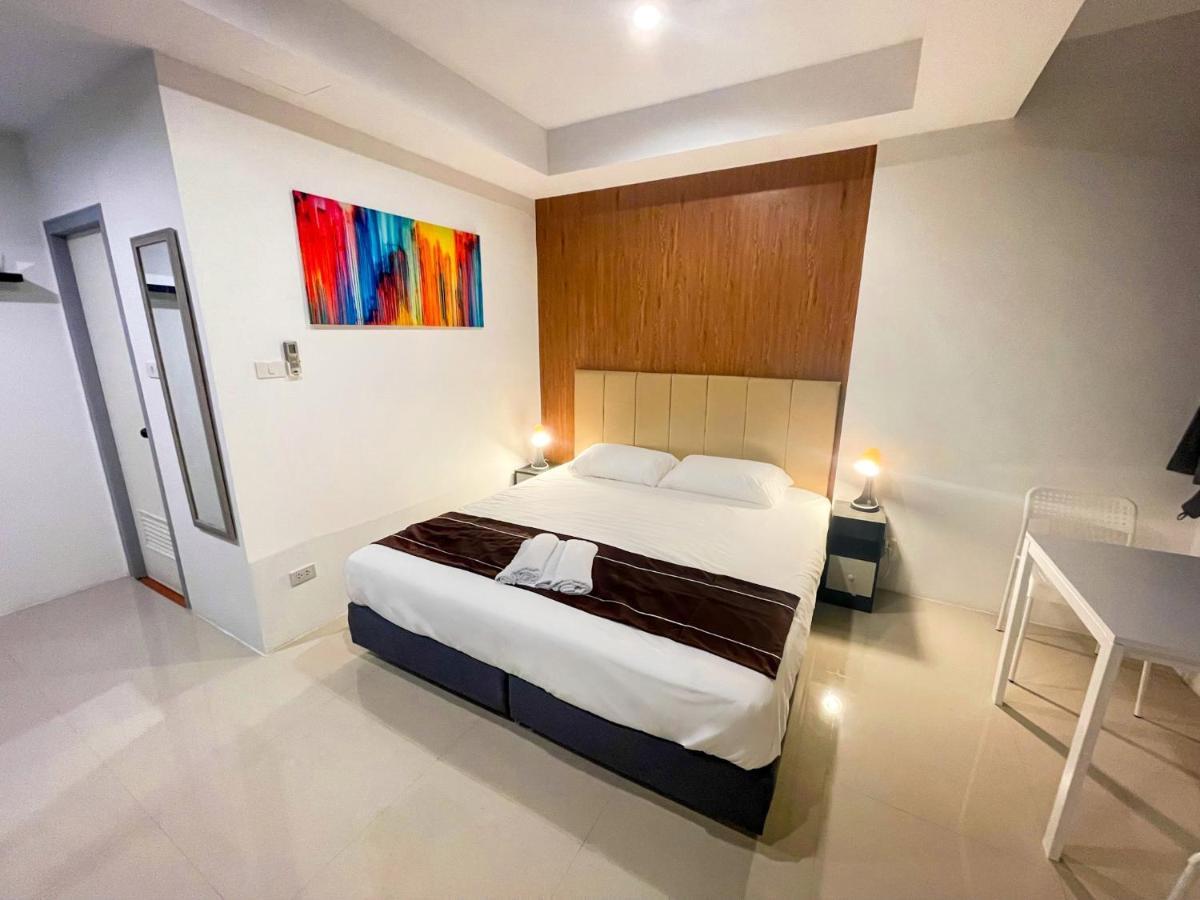 Kefir Phuket Hotell Kamala Beach Exteriör bild